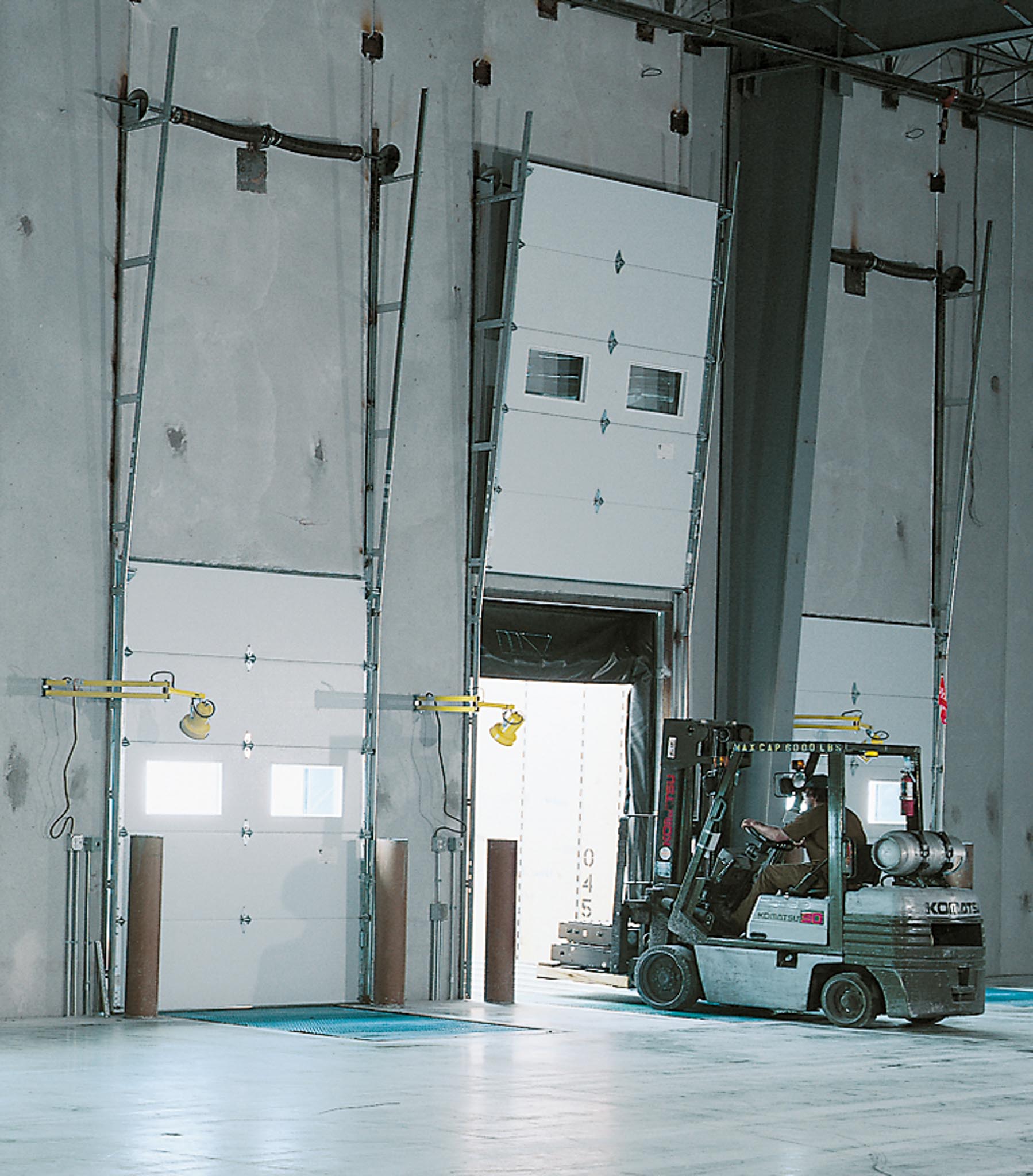 <p>Warehousing &amp; Logistics</p>
